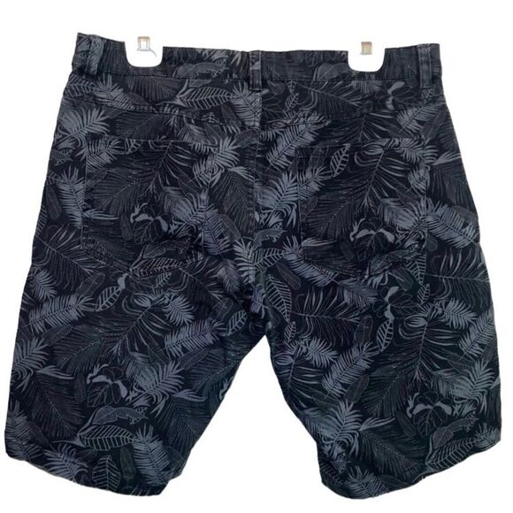 Free Planet Men’s Palm Tree Print Shorts in Blues Men’s 36 - Picture 4 of 6